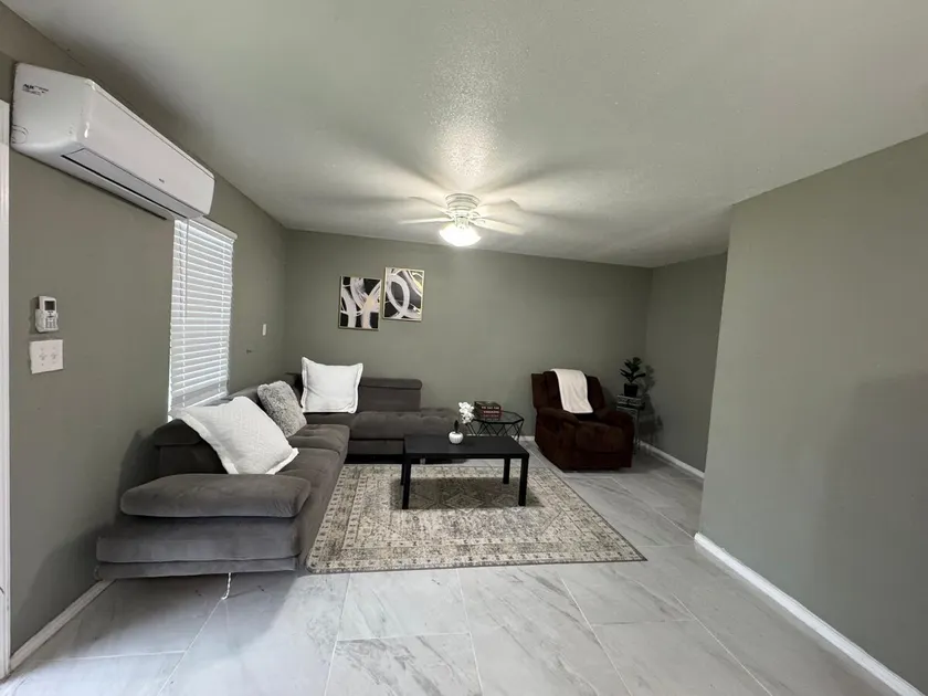 Charming and Modern 1BR Townhome in Harlingen, TX - Image 1