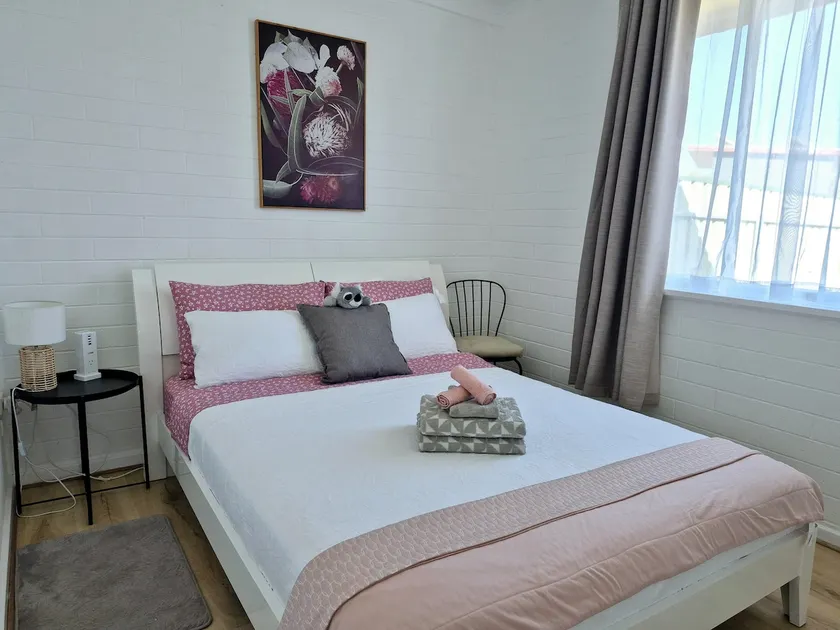 Brownlow Beach Shack - Image 1