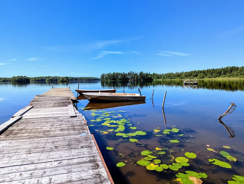 Free Boat, Stay, Play Lake Cabin | linen included - Image 1