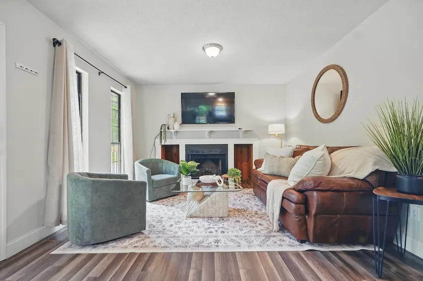 5 Mins to ETSU, Near, Downtown,3 BR, Deck, Pets - Image 1