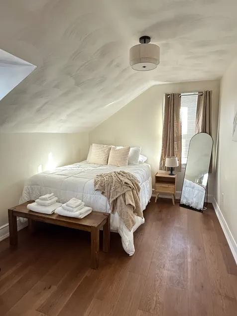 Cozy Stay by Roger Williams Park - Image 1