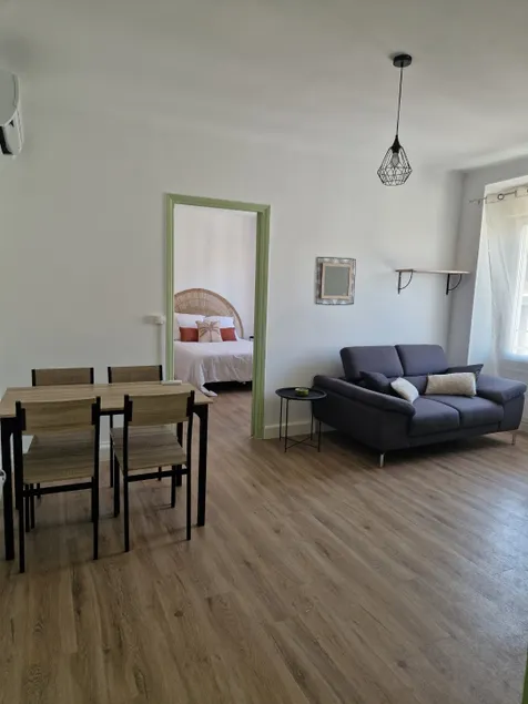 Cos'Alès - Beautiful 3-bedroom apartment large outdoor terrace. - Image 1