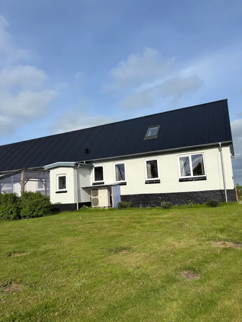 The old merchant's farm - Image 1