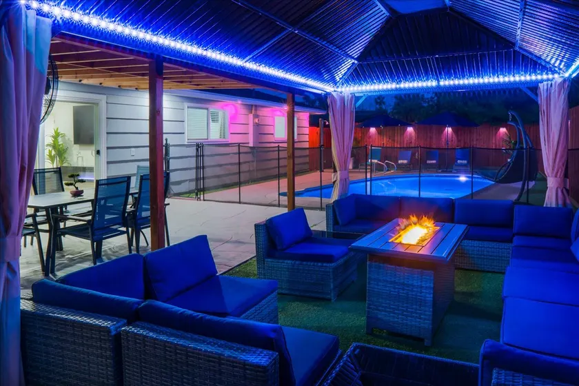 5-Star Pool Home | Fast WiFi | Near Strip - Image 1
