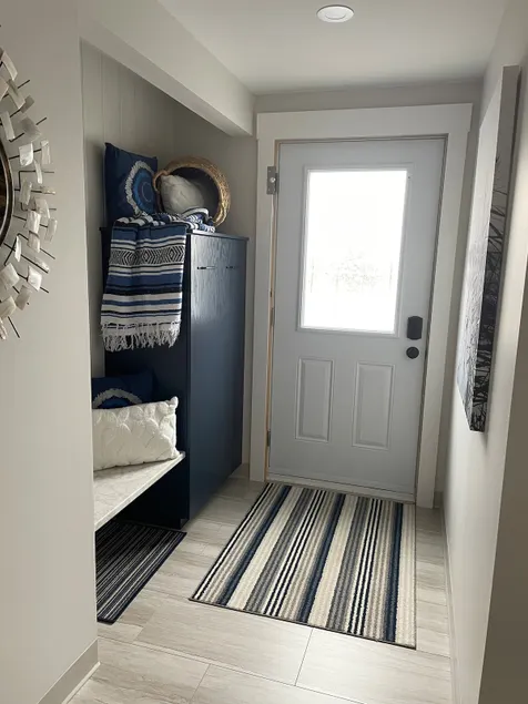 ”Apartment at 296” 1 bed 1 inflatable mattress - Image 1