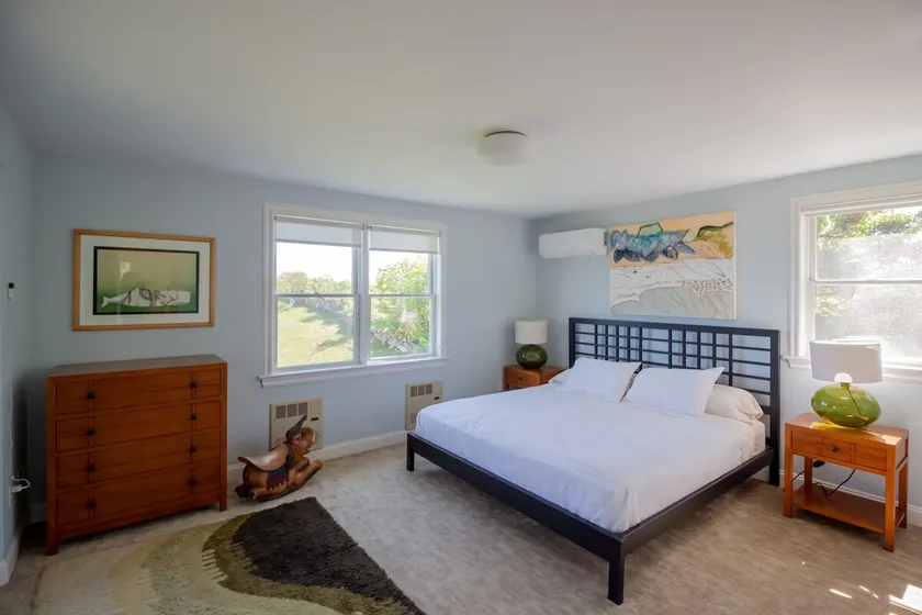 4BR Artistic Escape Overlooking Vaill Beach - Image 1