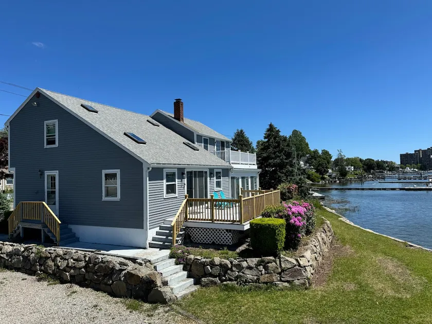 Bayfront Retreat with Private Ramp &Stunning Views - Image 1
