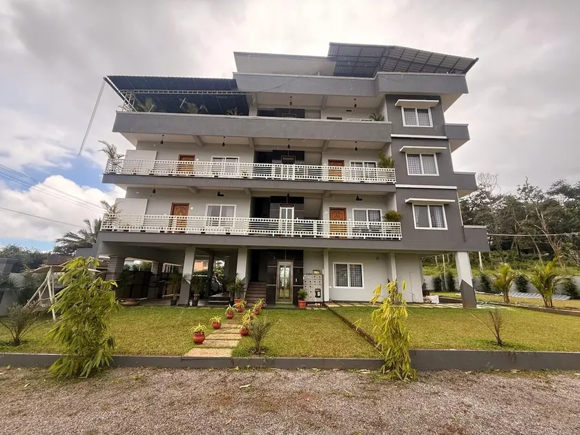 DiamondDell service Apartments - Image 1