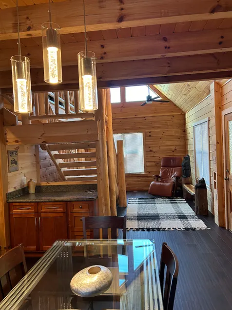 Gorgeous, Peaceful Log Cabin - Image 1