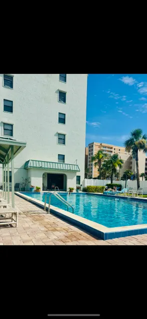 Daytona Shores Beachside Escape - Image 1