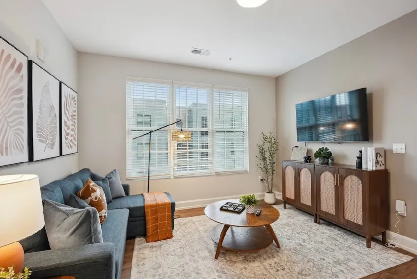 Italian Village 2 bedrooms with 2 bath - Image 1