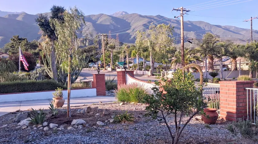 The Bougainvillea Guesthouse/w Epic Mtn Views! - Image 1
