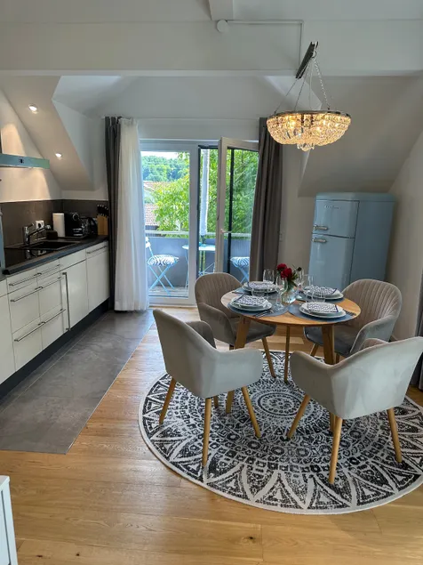 Beautiful condo - Image 1