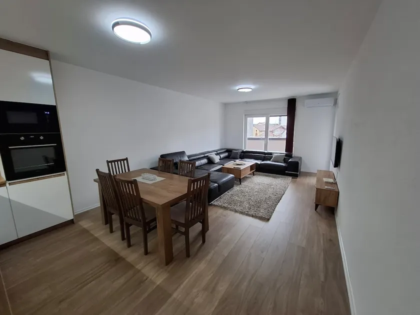 Comfort Apartment 3 - Image 1