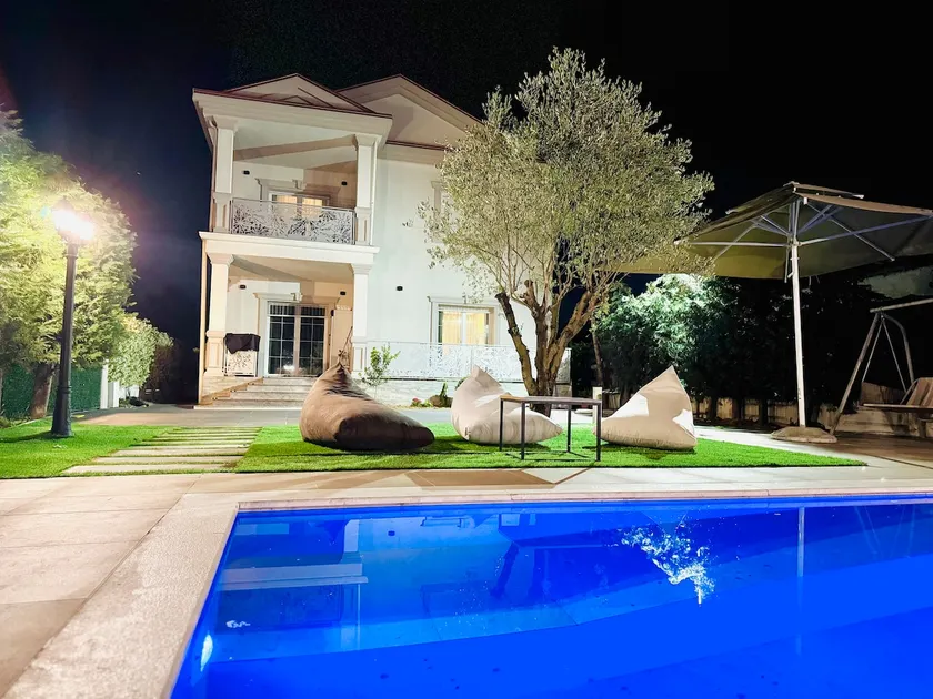 Villa Siena - Image 1