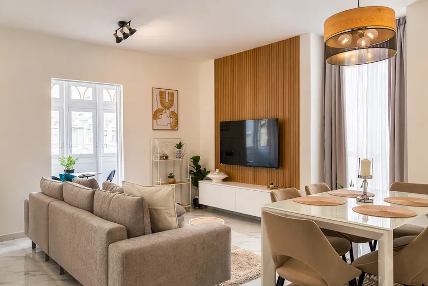 Traditional Maltese Balcony | Sea Views | 2BD 2BA - Image 1