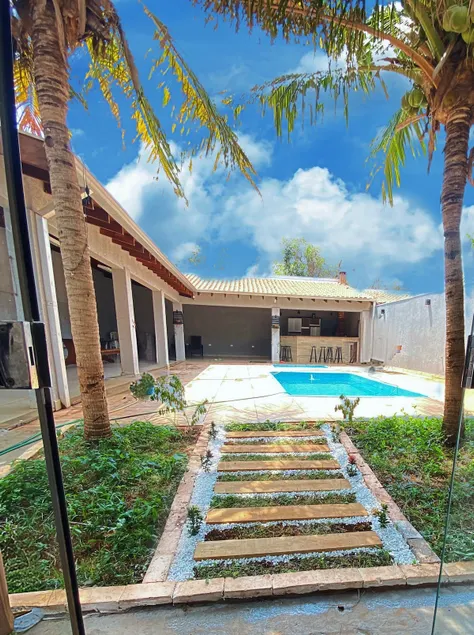 Cozy House with Pool! - Image 1