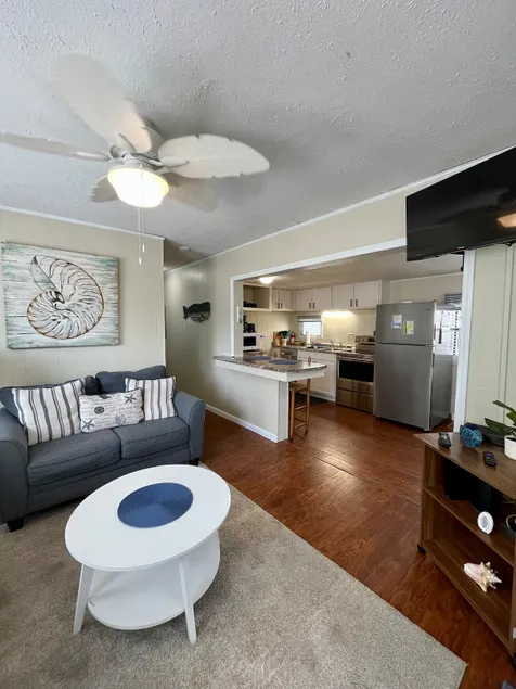 1625 Coastal Cottage - Image 1