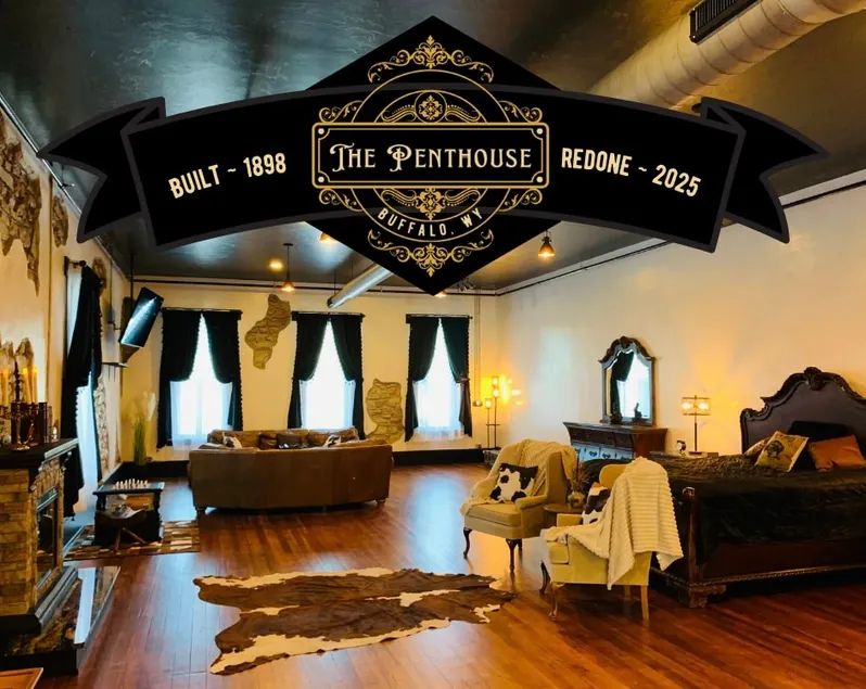 The Penthouse on Main Street (sleeps up to 6) - Image 1