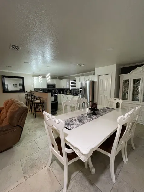 Modern calm home - Image 1