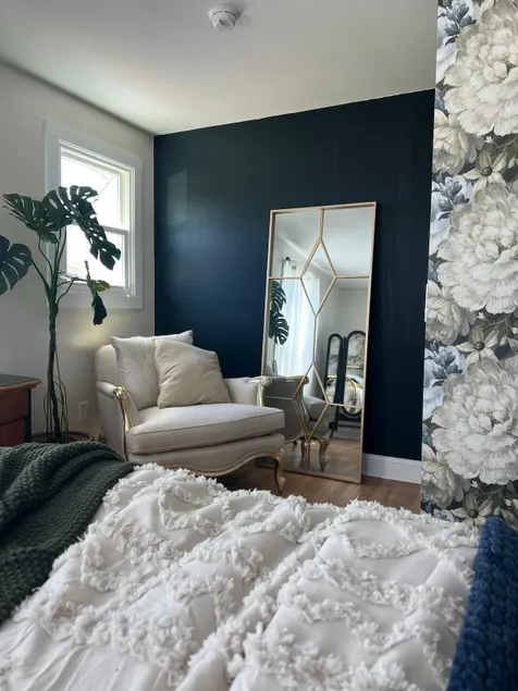 Elegant & Private, 5 min to base with coffee bar. - Image 1