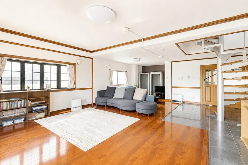 Near LaLaport Fukuoka | Free parking for 1 car | 3 bedrooms for up to 9 people - Image 1