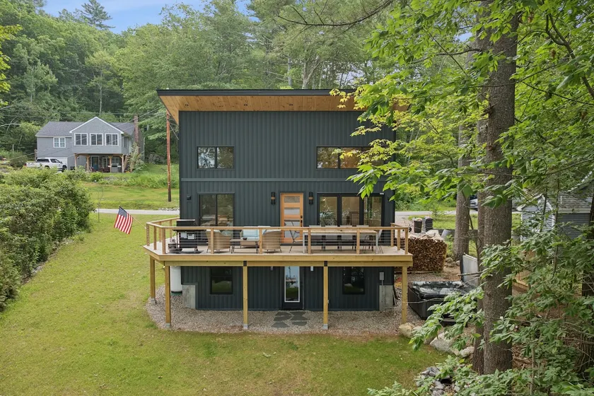 La Casita: Little Sebago Lake with hot tub! - Image 1