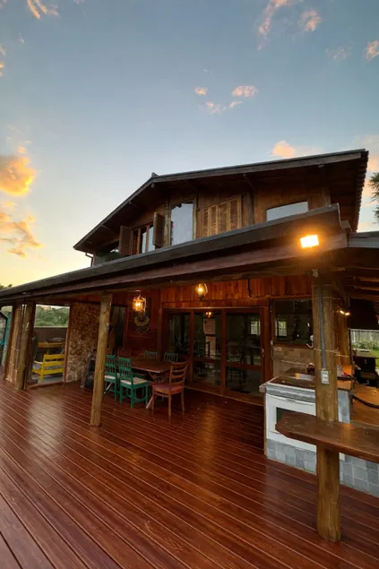 Mountain Retreat - Image 1