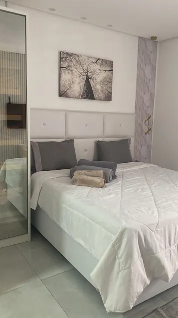 Full house with suite 1 - Image 1