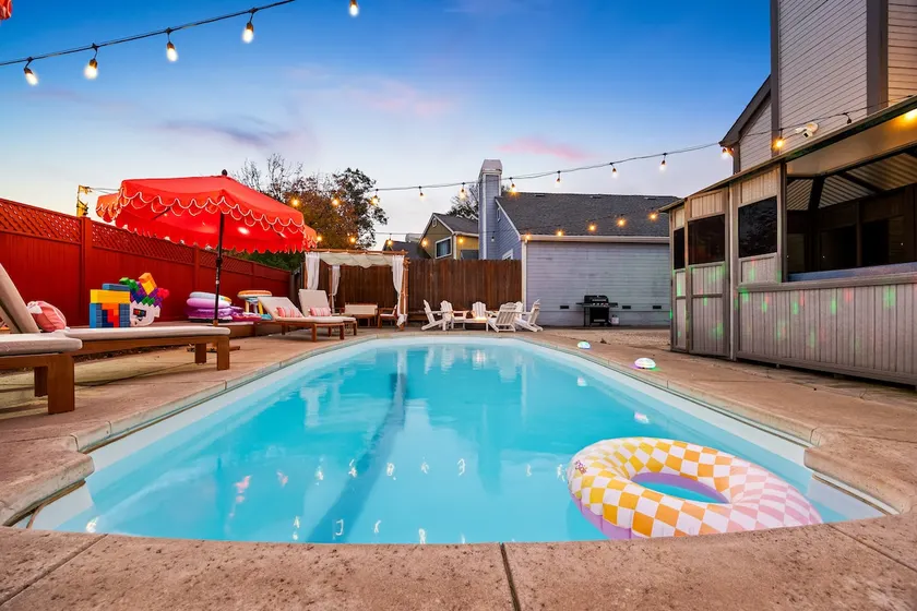 4BD Pool Jacuzzi + Arcade Air Hockey - Napa Vibe - Image 1