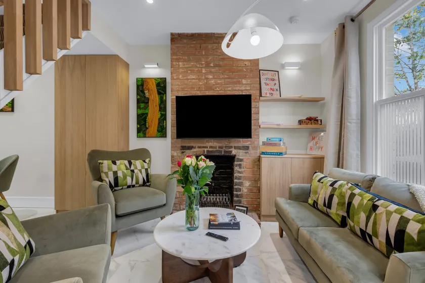 Think Positive House at Canterbury - Image 1