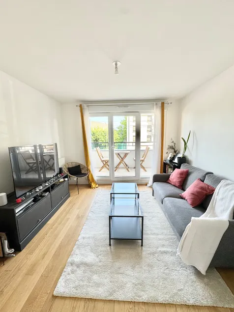 Bright & cozy apartment Clamart – Quick access to Paris! - Image 1
