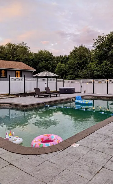 LochNesst Retreat |Pool|Spa|StarGaze|4BR Sleeps13 - Image 1
