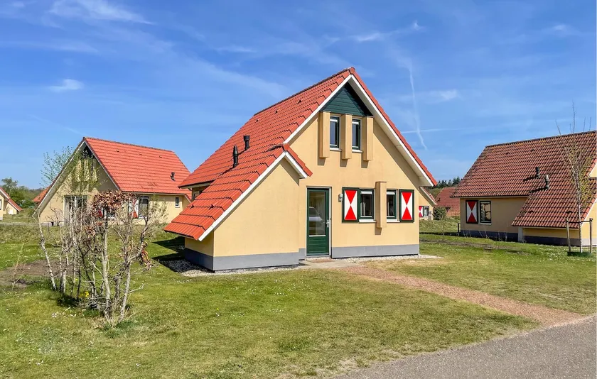 Awesome home in Wezuperbrug - Image 1