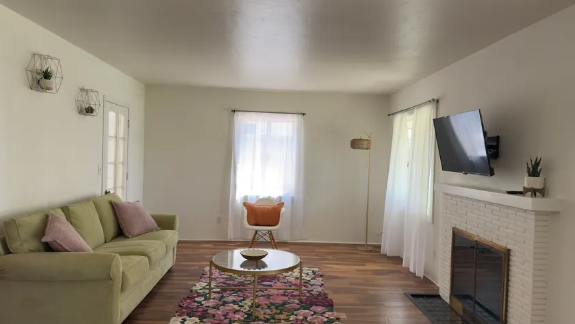 The House on 7th Ave - Image 1