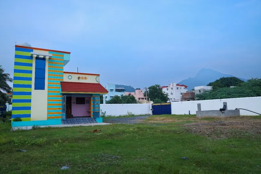 Maniz Cottage - Image 1