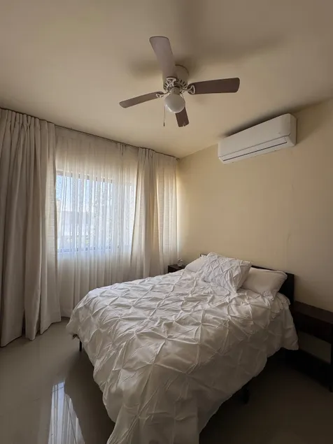 Cozy rest house - Image 1