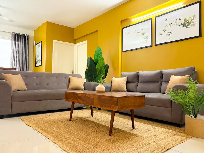 Exclusive 2-BHK near Airport - 905 - Image 1