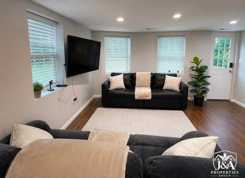 Catonsville Getaway - Image 1