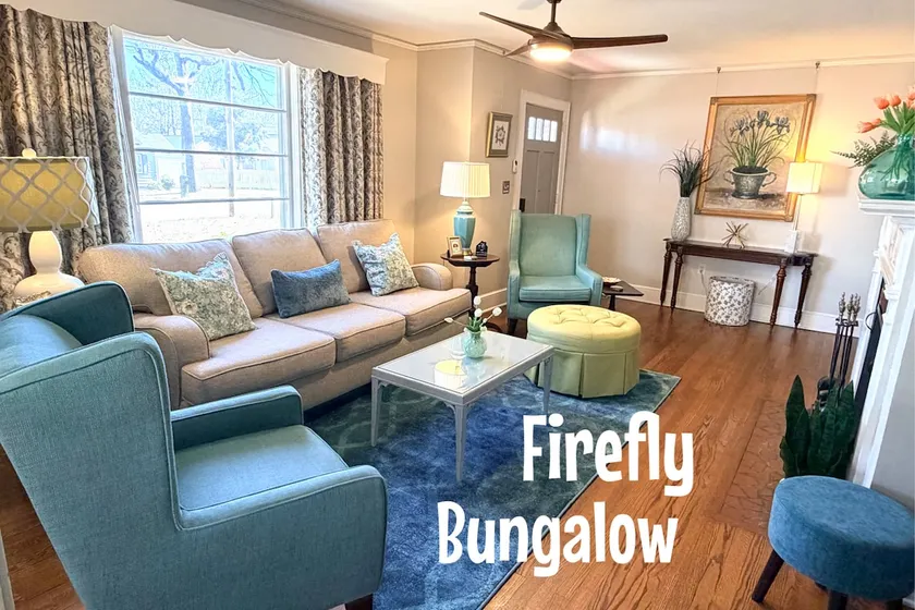 Firefly Bungalow | Merry & Bright - Image 1