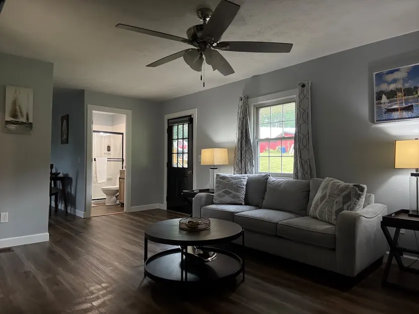 Corner Cottage - Image 1