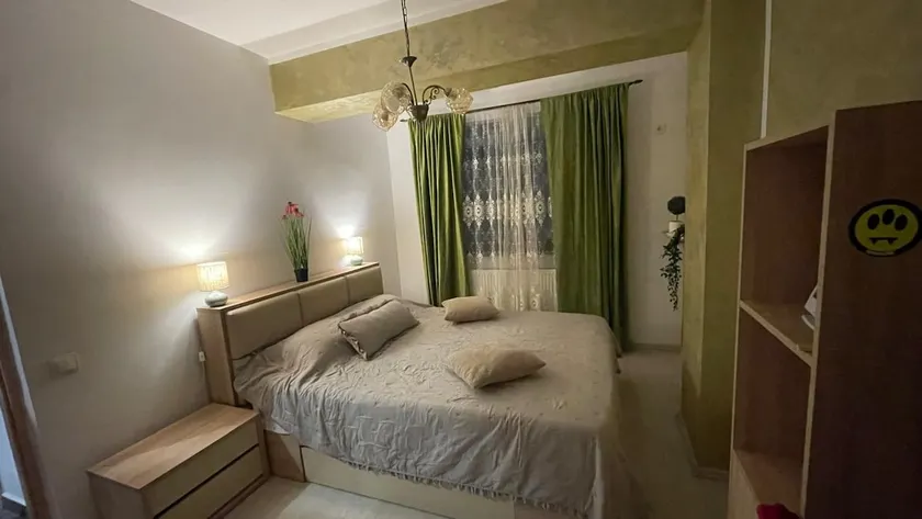 Alina Home - 1 bedroom + 1 living room, private parking - Image 1