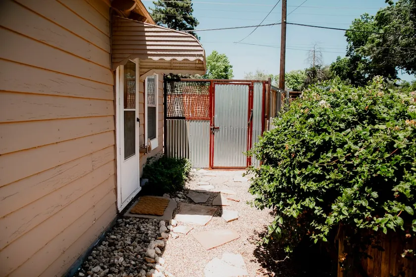 Tech Terrace Guest House - Image 1