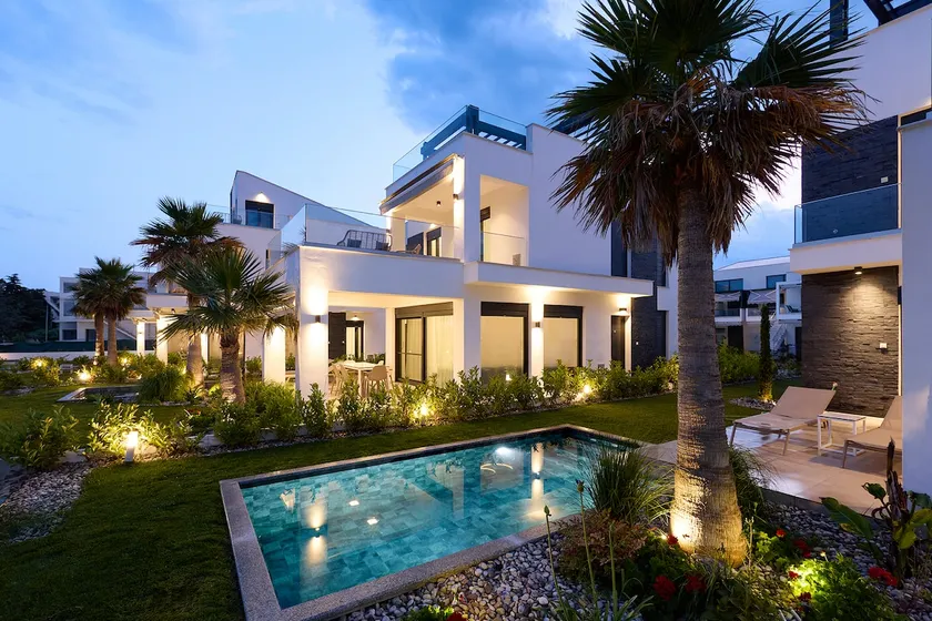 Olympiada 3Bedroom Villa Private Pool & Rooftop - Image 1
