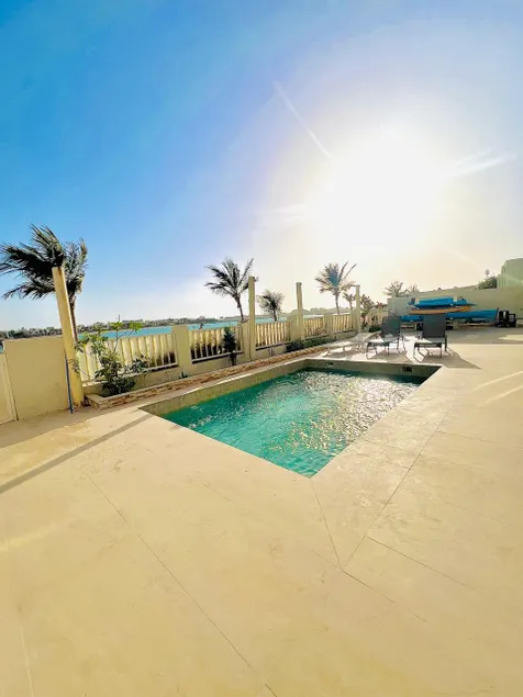 Spacious 5BHK Villa with Private Pool and Beach - Image 1