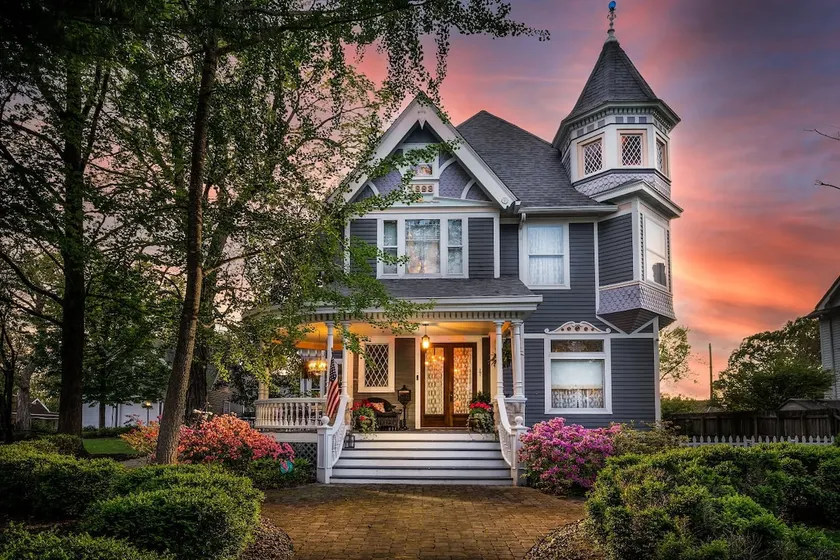 Magical Victorian near hiking wine trail - Image 1