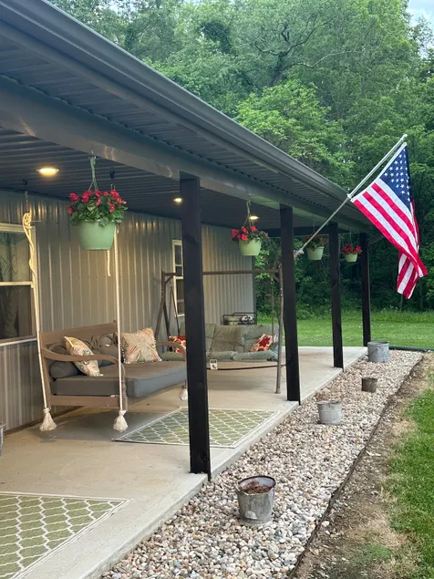 Quiet home near Lake Sullivan - Image 1