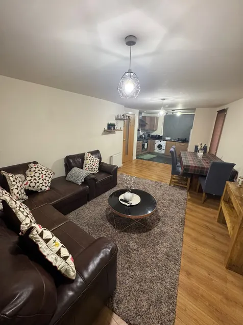 Home for holiday makers - Image 1