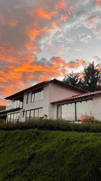 Hacienda Kaya Lodge, 20 minutes from Cotopaxi - Image 1