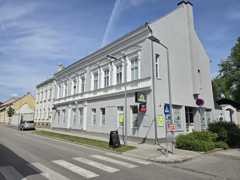 Apartment near city park and city - Image 1